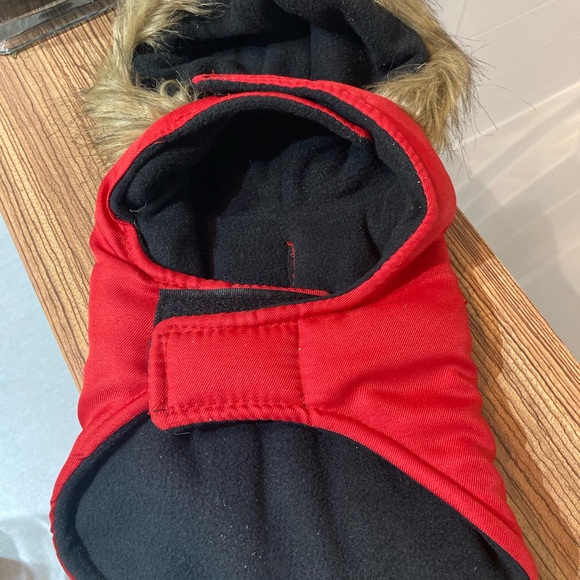 🐶2/$25 Winter Dog coat with faux fur hat and reflective stripes red - Small - Picture 3 of 5